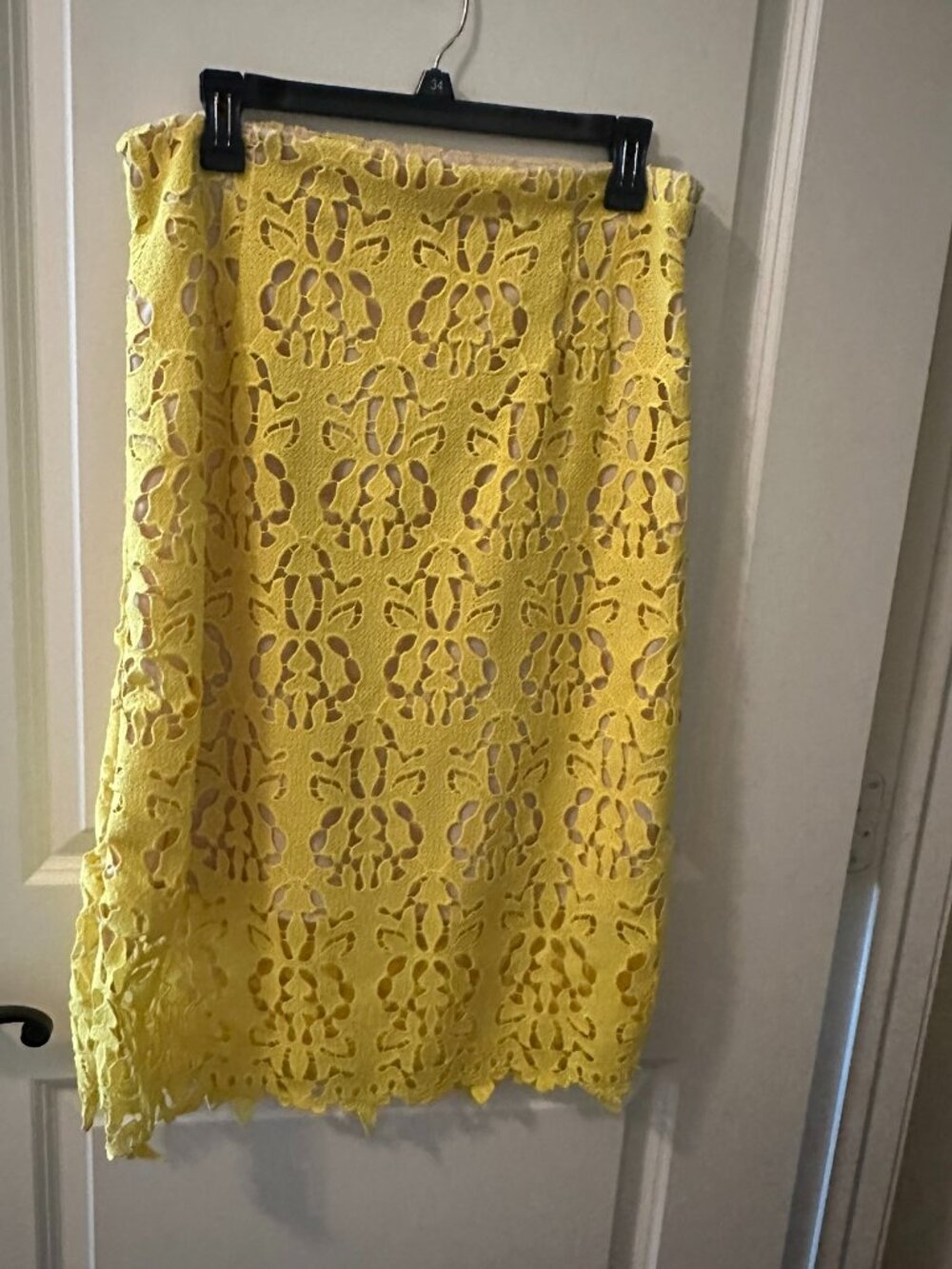 Ladies Banana Republic Factory Yellow Lace Pencil Skirt Size 10